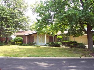 9536 Carnival Dr, Saint Louis, MO