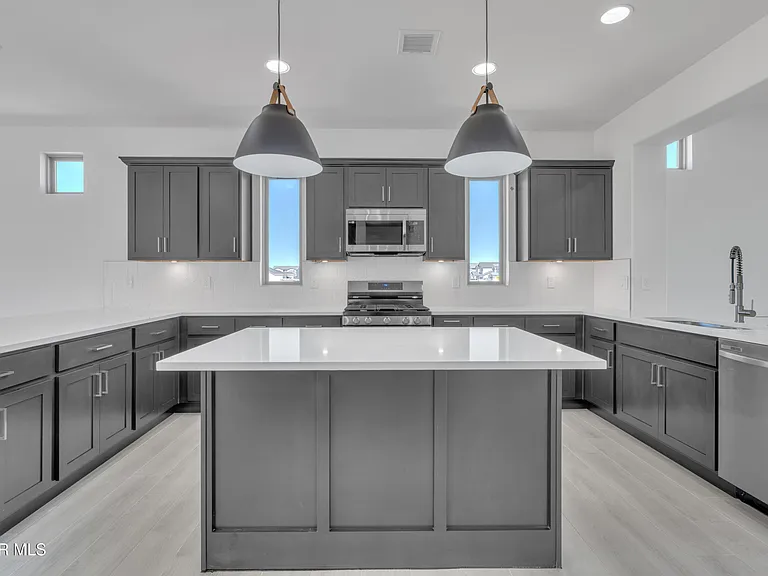 14936 Hill Ridge Ct — Photo 9