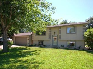 317 Willow Dr SW, Saint Michael, MN 55376