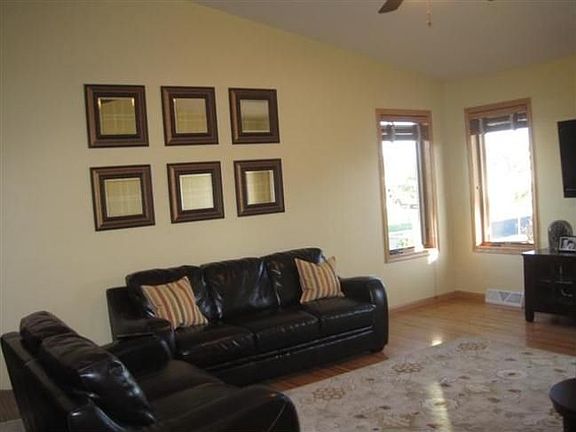 5th image of 5161 Fox Sedge Ln