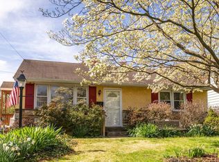 516 4th Ave, Warminster, PA 18974