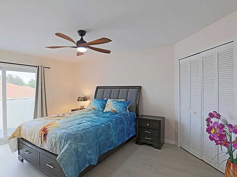 11921 Seabreeze Cove Ln — Photo 32