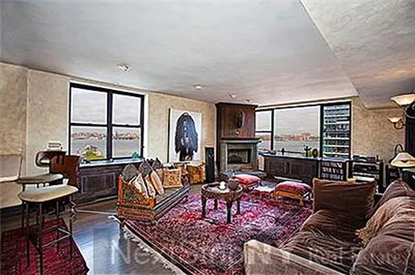Sold by NextStopNY | media 15