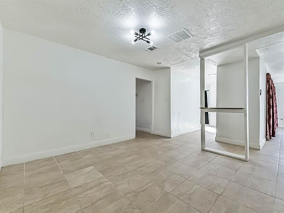5th image of 11411 Murr Way #11411