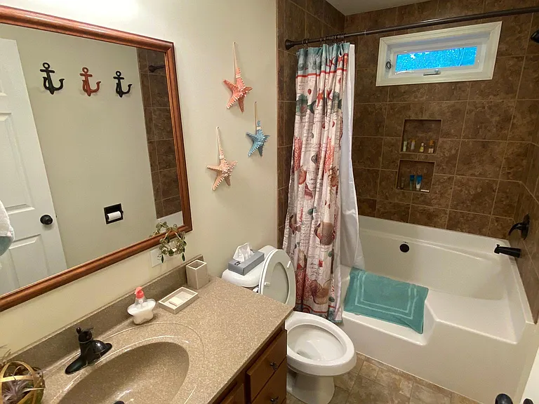 2094 Fieldcrest Dr — Photo 18