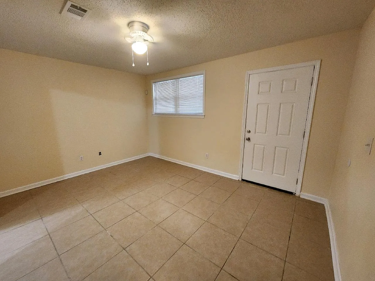 847 Northern St — Photo 4