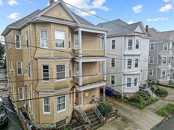 3rd image of 228 Eugenia St