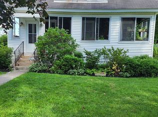 125 Cedar St, Clinton, MA 01510