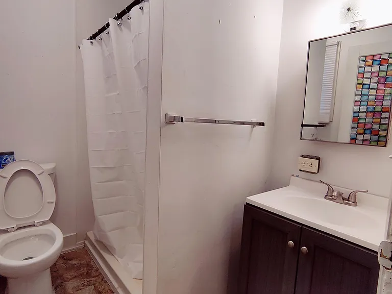 409 N Lafayette St #B — Photo 7