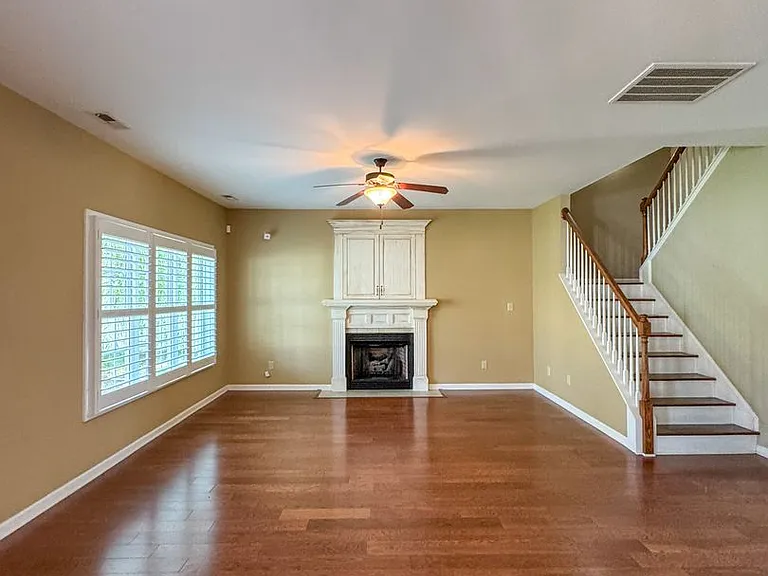 2900 Blackwater Ct — Photo 7