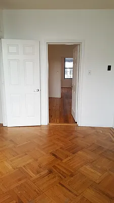 Rented by Grand & Co. | media 44