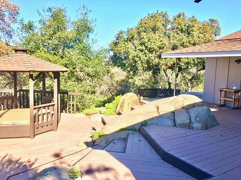 12202 Boulder View Dr — Photo 8