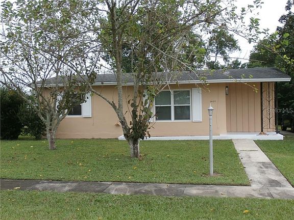3rd image of 1431 Whitewood Dr