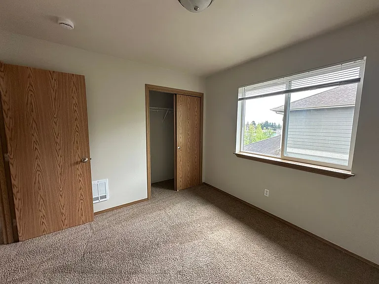 5752 Legoe Ave #202 — Photo 13