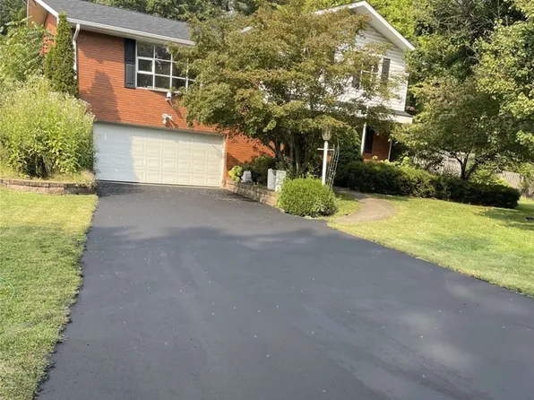 14 Redgrave Dr, Greensburg, PA 15601
