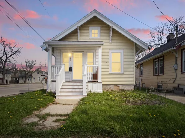 150 Cook STREET, Waukesha, WI 53186