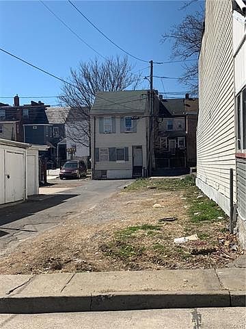 2nd image of 414 N Law St
