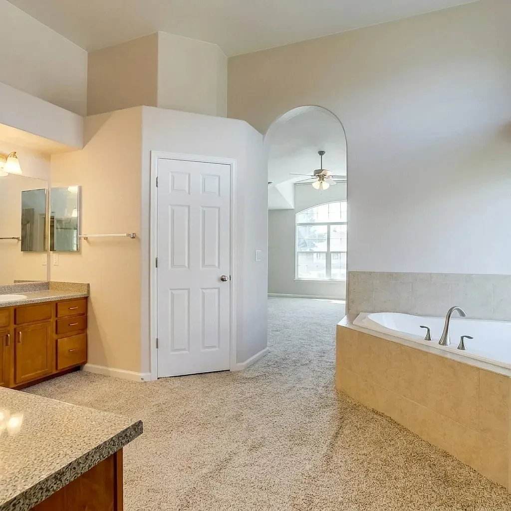 1 bed, 4632 sqft, $750 — Photo 4