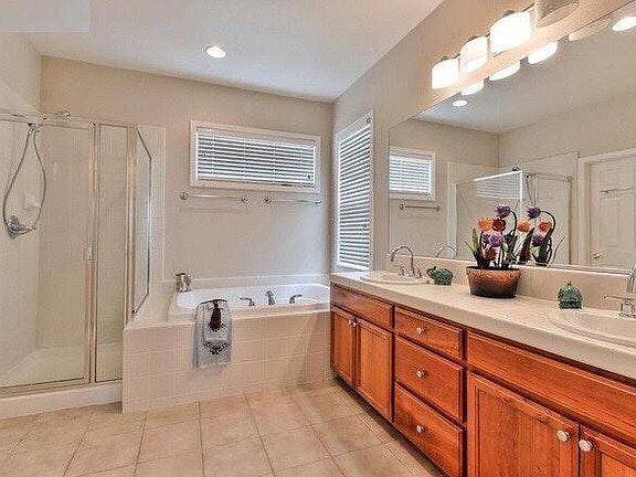 5th image of 4414 Westport Way