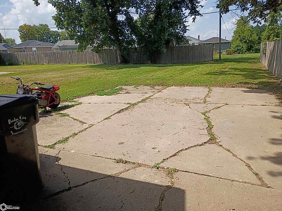 3rd image of 1421 Swanson Ave
