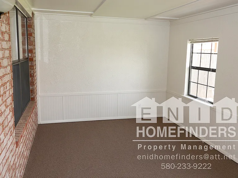 128 N Texoma Dr — Photo 7