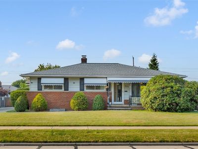 651 E Meadowlawn Blvd, Seven Hills, OH, 44131