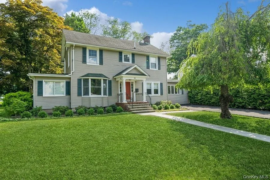 3 bed, 2.5 bath, 2400 sqft, $3,750 — Photo 1