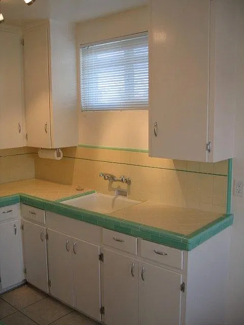 2994 Maple Court — Photo 3