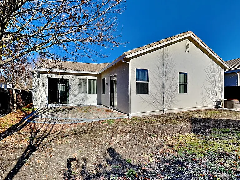 5809 Bridgecross Dr — Photo 22