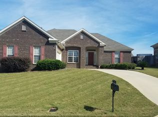 104 Old Prestwick Ct, Prattville, AL 36066