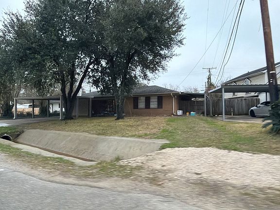 5th image of 1050 Lamar St