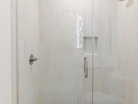 5th image of 2847 1/4 Marsh St