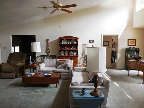 4th image of 2904 Carnaby Ct