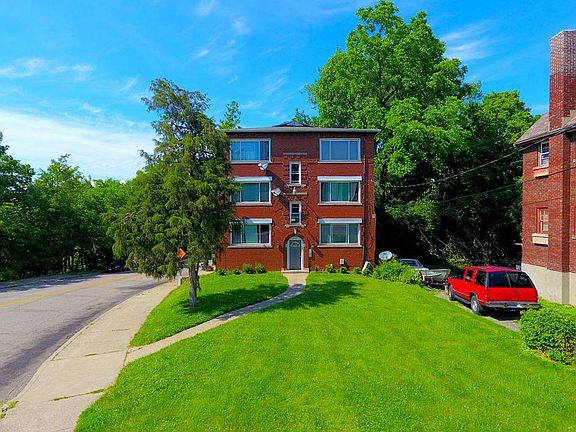 3rd image of 3131 Gilbert Ave APT 204