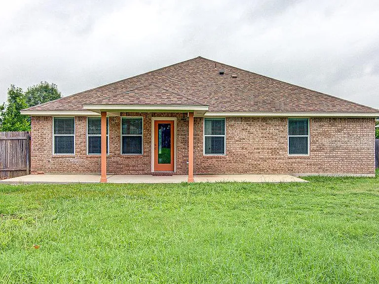 7705 Pebble Creek Dr — Photo 27