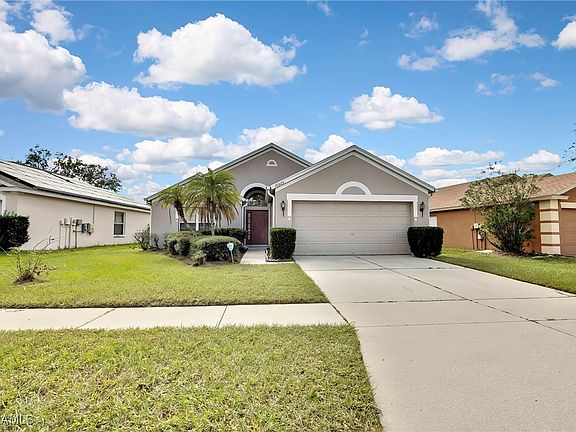 3rd image of 10525 Goldwater Ln