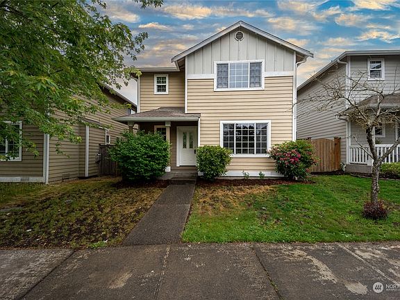 2nd image of 18211 96th Avenue E