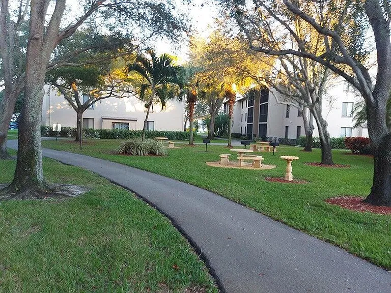 203 Foxtail Dr #B3 — Photo 9