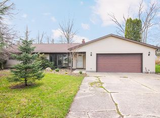 8160 Joyce Rd, Broadview Heights, OH 44147