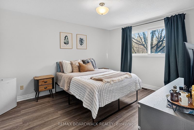Ottawa House for rent - 4 Bedrooms — photo 15