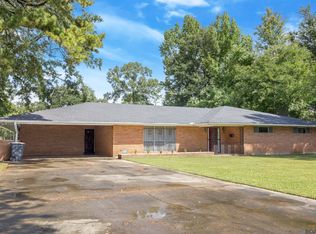 5667 Asphodel Dr, Baton Rouge, LA 70806