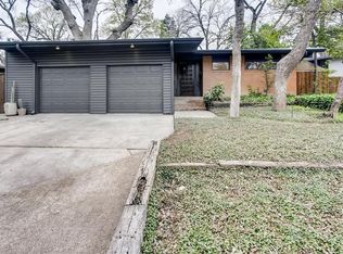 8826 Vinewood Dr, Dallas, TX 75228