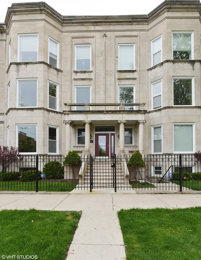 3 bed, 1700 sqft, $2,300 — Photo 1