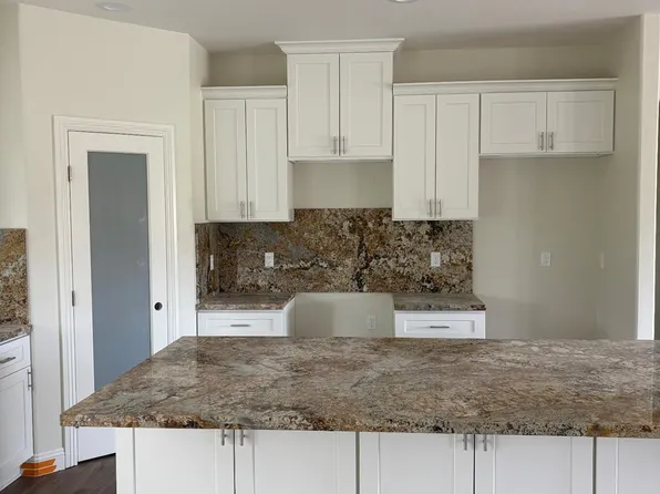 22381 Vaquero Dr, Tehachapi, CA 93561