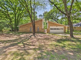 1406 Loma Linda Dr, Athens, TX 75752