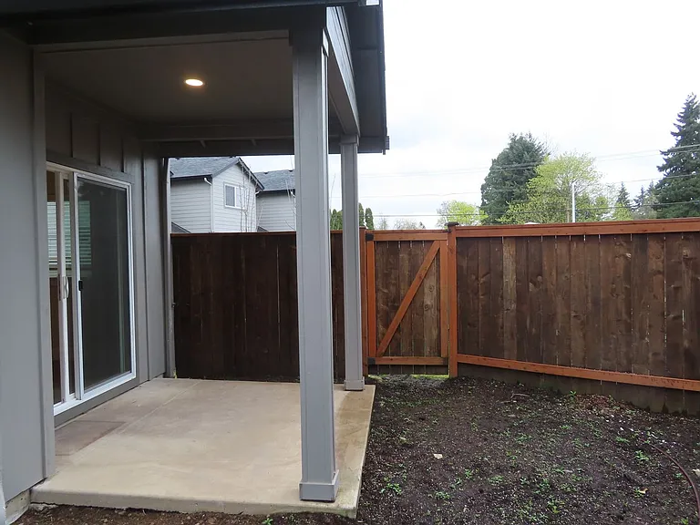2587 Justine Ln — Photo 15