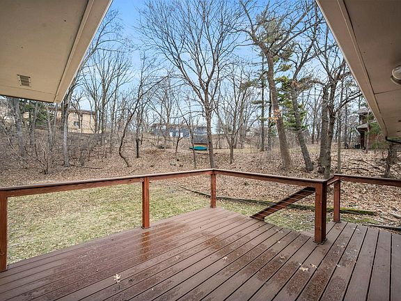 3rd image of 352 Cimarron Rd