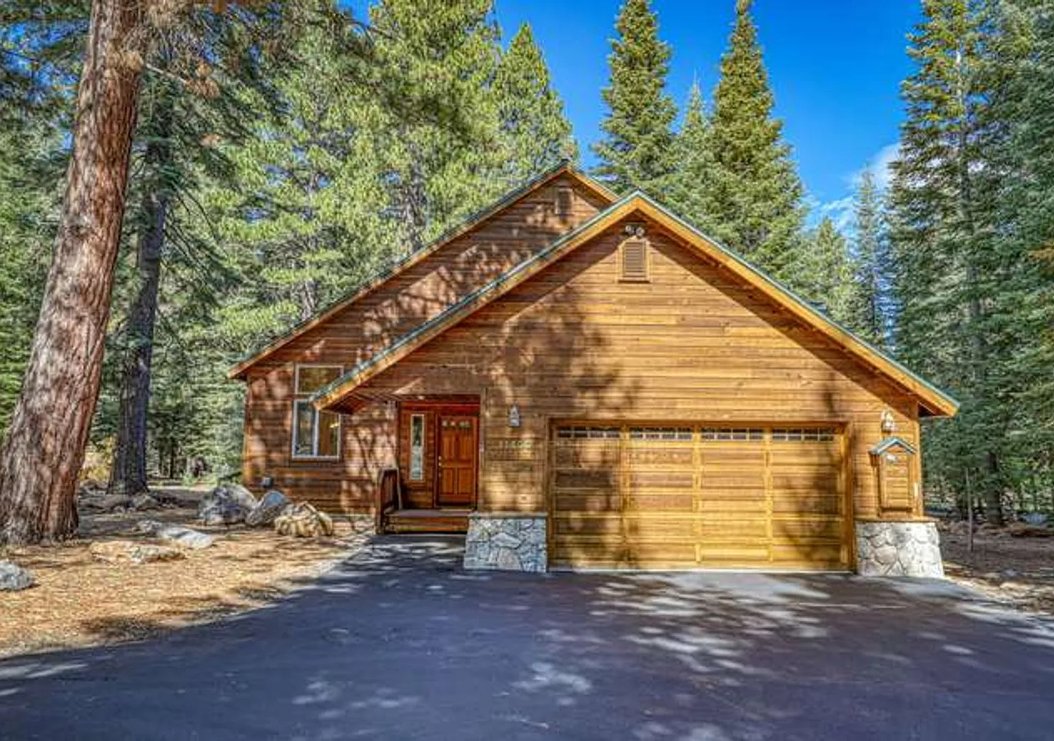 Mountain Elevated Retreat | Truckee, CA — Photo 1