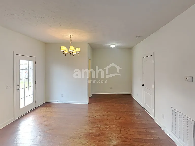 878 Daybreak Dr — Photo 7
