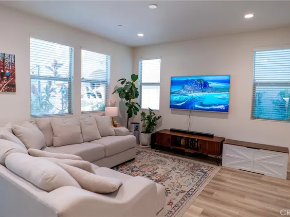 16014 Parkhouse Dr Unit 2, Fontana, CA 92336